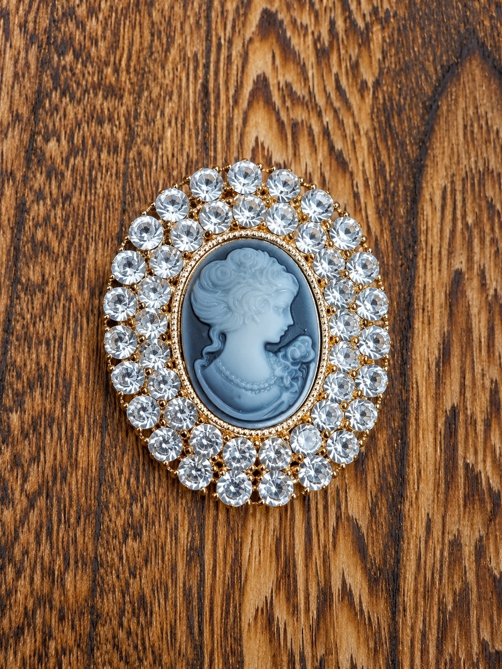 Vintage-inspired Cameo Brooch with Clear Crystal Halo - Gold Tone